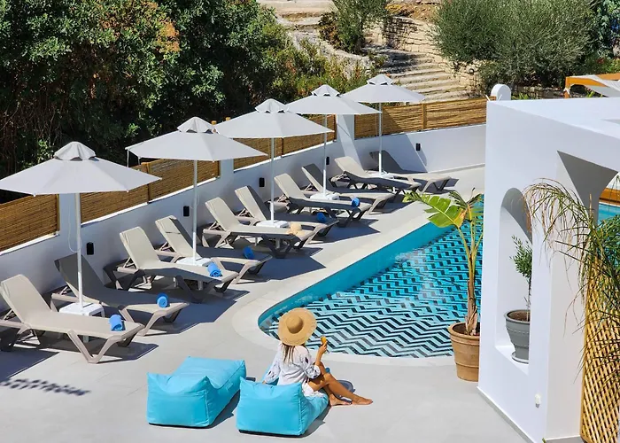Zoe Hotel
